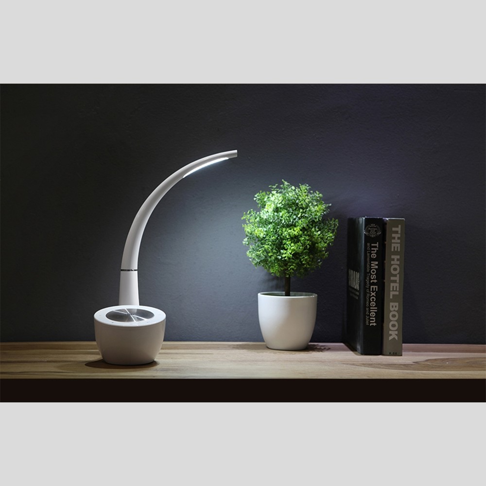 Phantom Ⅱ Bluetooth kõlar koos lambiga